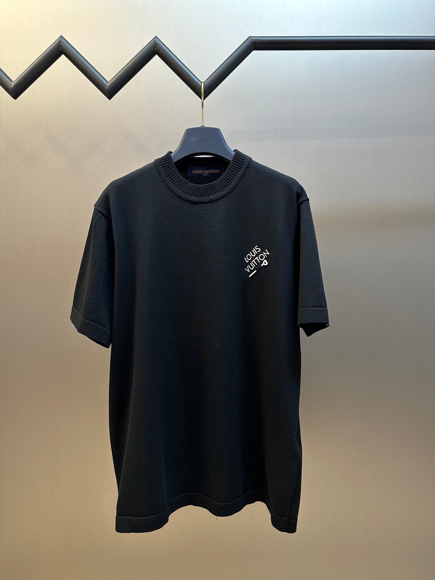 Louis Vuitton - T-shirt Coton noir broderie Blanche