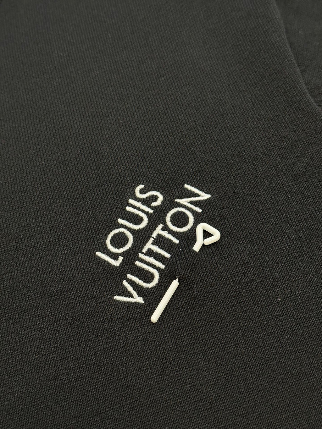 Louis Vuitton - T-shirt Coton noir broderie Blanche