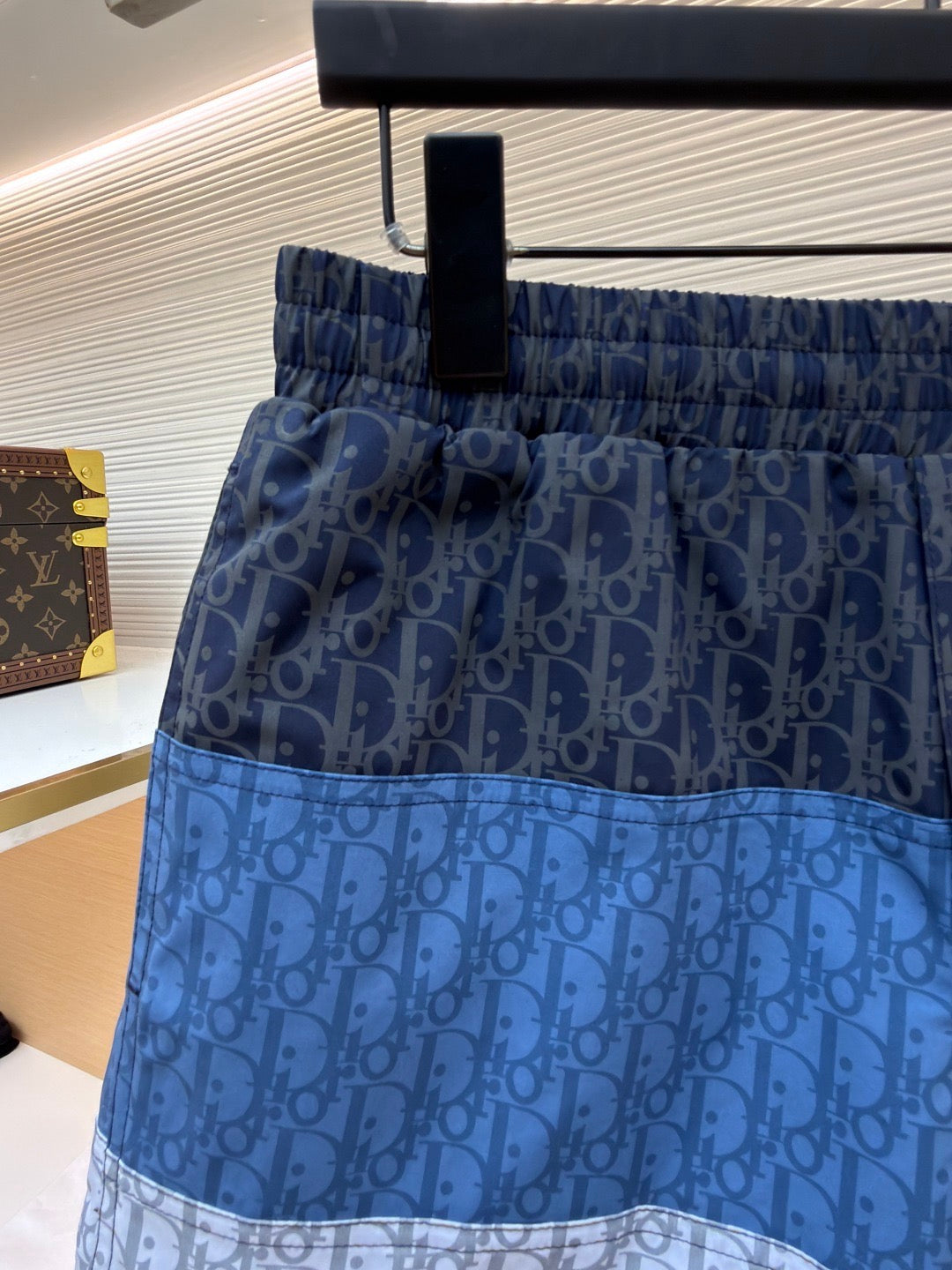 Dior - Short de bain oblique en tissu technique Color Block